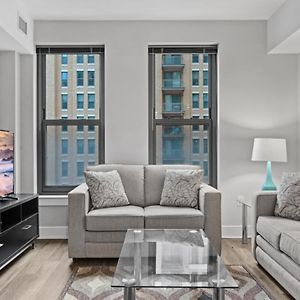 Superior One-Bedroom Apartment
